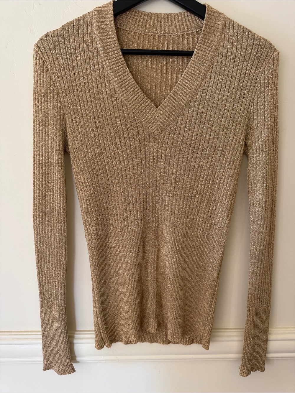 Gold Sparkly Holiday Sweater Size Small Holiday Party Stretchy Lightweight EUC